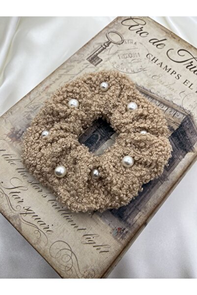 modernist الجمل تيدي بيرل بوكلي