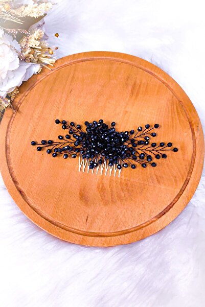 SimgeAksesuar Tamamen El Yapımı Kırmızı Renkli Kristal Taşlı Şık Ve Zarif Niş...