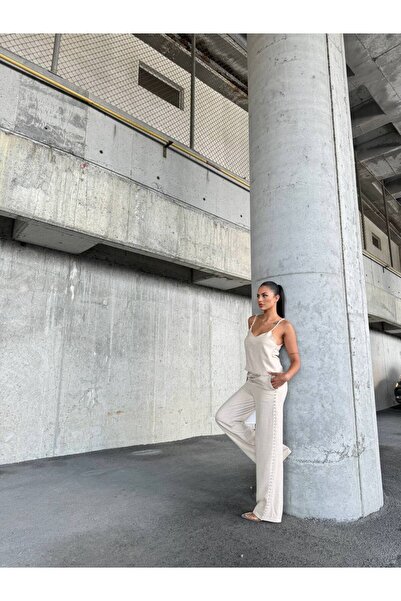 1Moda1Tarz Női blúz és nadrág szett vászonszövettel - gyöngyház részletekkel, krémszínű