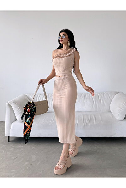 Fav Style One-Shoulder Women's Crop Blouse and Slit Skirt Set - Cream