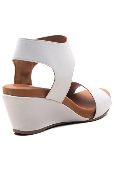 Wella 7016 White Women's Sandals