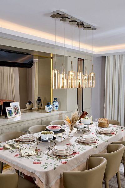 Edora Home Χρυσό 8 τεμάχιο κοίλο στρογγυλό πιάτο, αμερικανική παρουσίαση σερβιρίσματος, σετ προίκας, δαχτυλίδι δρομέας - μέταλλο ανοξείδωτο