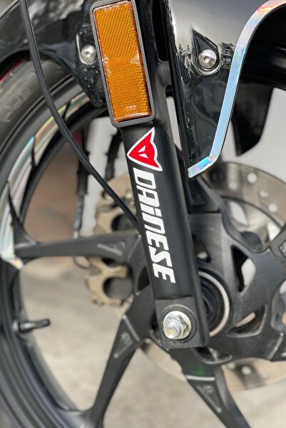 Banxtre Dekoratif Dainese Logo Sticker Motor-Araba-Kask için Etiket 14CMx3CM (1 Adet)