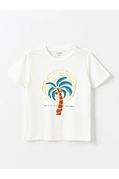 LC Waikiki طقم تي شيرت وشورت مطبوع برقبة دائرية للأطفال الرضع من LCW Baby مكون من قطعتين