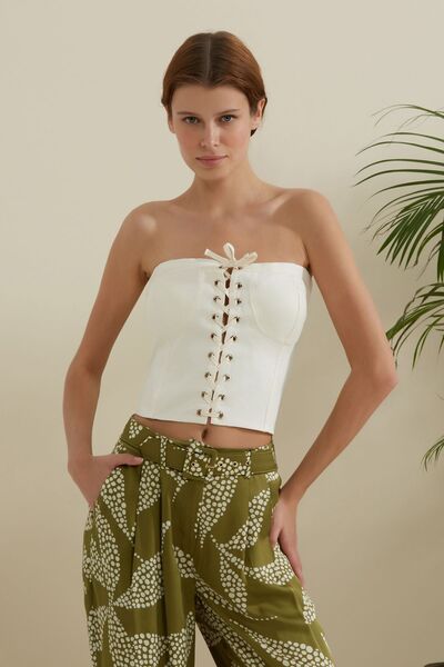 Dahlia Bianca Paulina Bluz