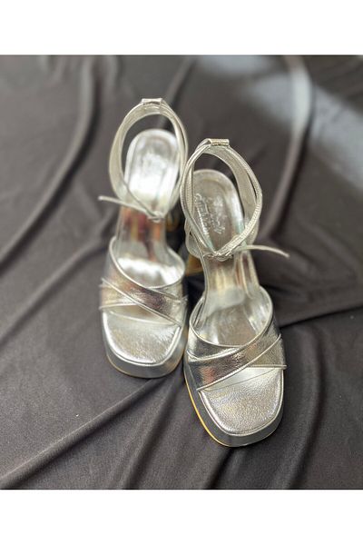 Pine Cone Silver Platform - Stylish and Comfortable Design