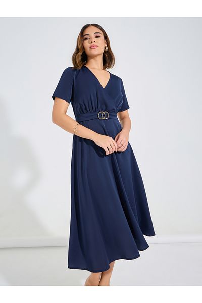 Luxewave By Styli Solid V-Neck Midi Dress With Buckle Detail