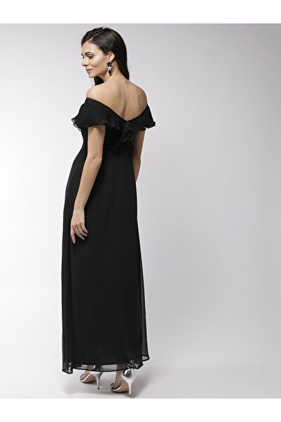 Mish By Styli Off Shoulder Neck Plisse Detail Georgette Maxi Dress