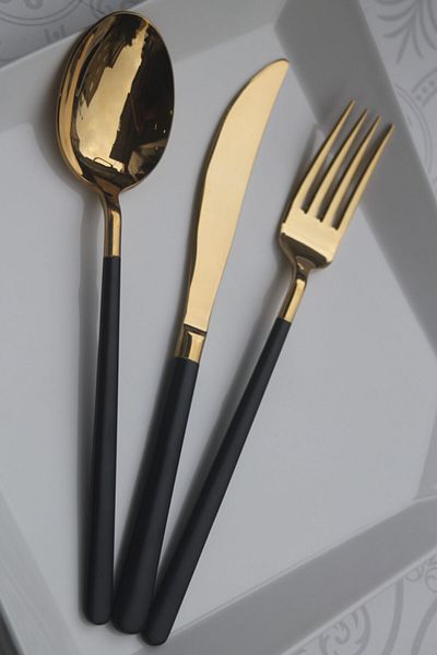 DMR LİFE مجموعة سكاكين وشوكة وملعقة تتسع لـ 12 شخصًا من Rüya Titanium Gold Black مكونة من 84 قطعة