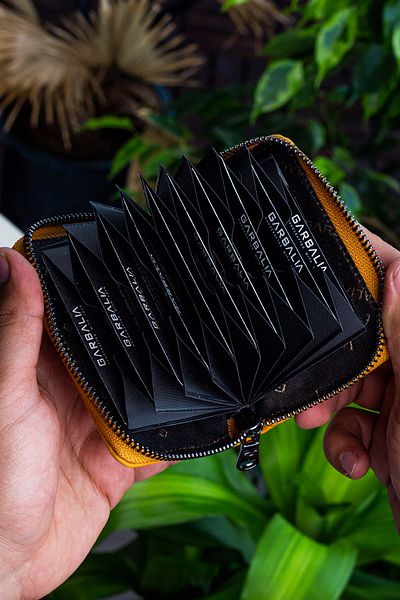 Garbalia Clovis Genuine Leather Zipper Lockable Accordion Mustard Yellow Card Holder