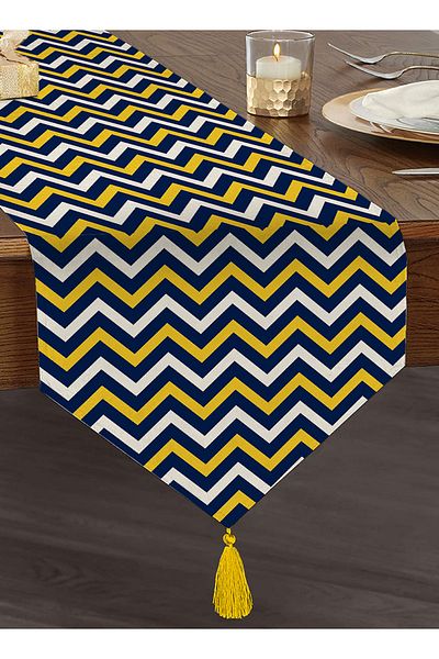 Realhomes Colorat cu model geometric imprimat digital cu design special cu smocuri chenille triunghi alergător pe fundal alb