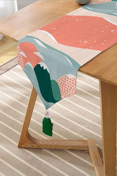 Realhomes Motiv de munte colorat imprimat digital Design special cu ciucuri Chenille Triunghi Runner