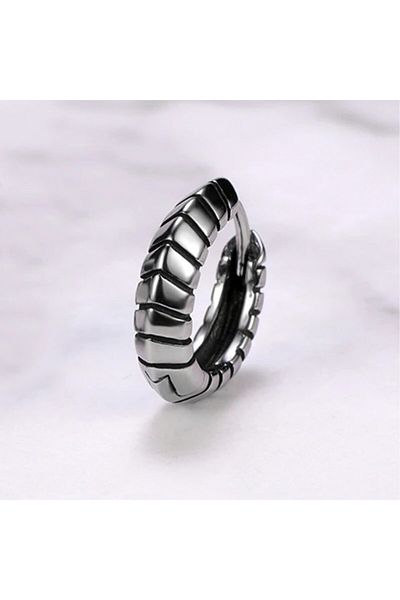 northstarshop Modern Sports Design Biker Ring Snap-On 316l Steel Earring (single)