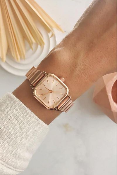 OQQO Hemera Full Rose Metal Women's Hand Watch