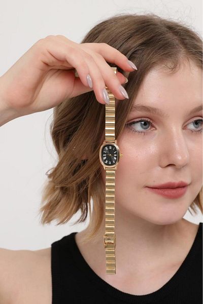 OQQO Black Lilith Roman Numeral - Women's Wristwatch with Gold Cord