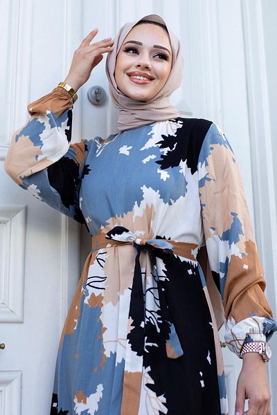 MİSSKAYLE Μαύρο φόρεμα Hijab με σχέδια με φύλλα