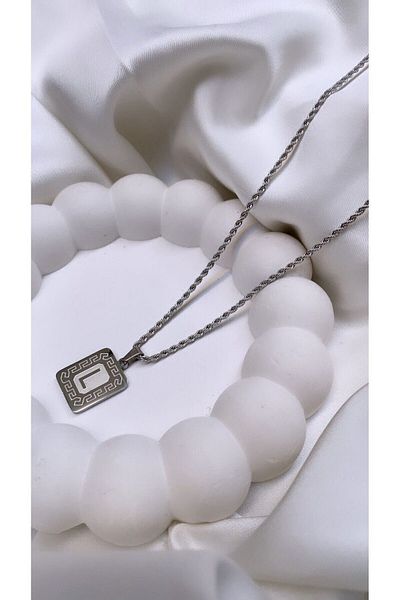 Accessories قلادة فضية بحرف فولاذي حرف L