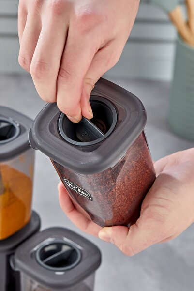 icone life Set of 12 450ml Spice Dispensers with Lockable Lid and Self Spoon - 450ml - with Label Gift