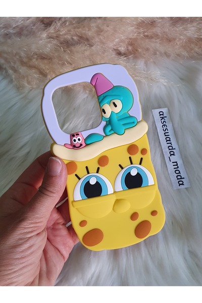 Aksesuarda Moda iPhone 15 PRO MAX Uyumlu Sünger Bob ve Squidward Detaylı Yumuşak Hamur Silikon Lüks Kılıf Kapak