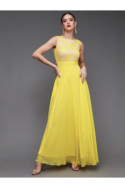 Miss Chase By Styli Lace Yoke Sleeveless A-Line Maxi Dress
