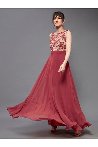 Miss Chase By Styli Lace Yoke Sleeveless A-Line Maxi Dress