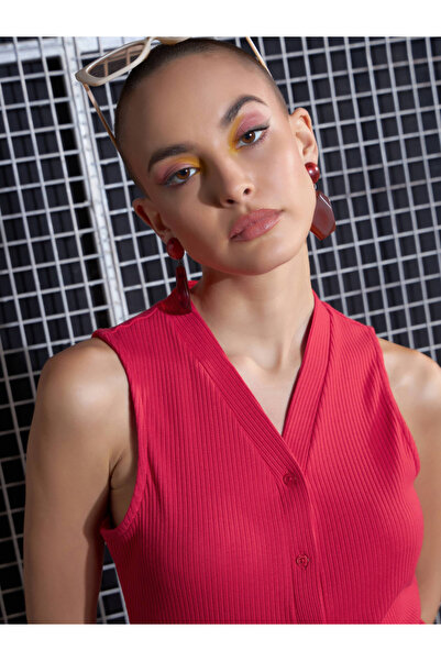 Sassafras By Styli Rib Front Button Sleeveless Top