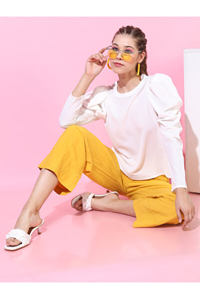 Tokyo Talkies By Styli Solid Regular Fit Top with Puff Sleeves