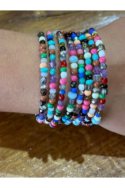 Gönülden Tasarım Women's Wrapped Bracelet - Crystal Color and Bead Detail