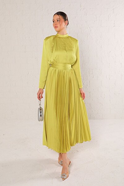 Melike Tatar فستان مطوي باللون الأخضر الزيتي - 32-2039