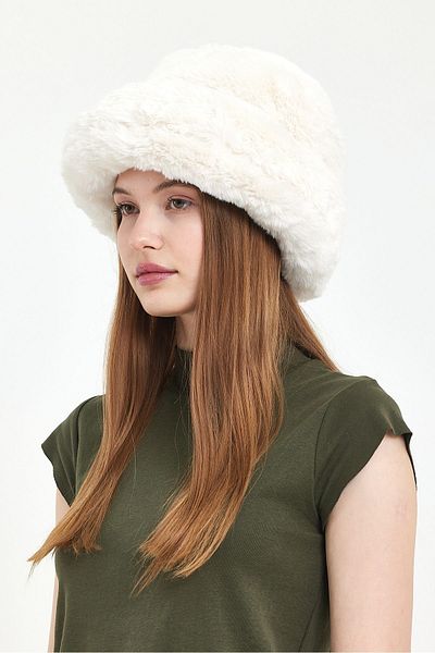 Fluffy Turkey Pălărie cu găleată de pluș Winter Cupcake Trend - Blană artificială pentru femei (58-60 CM)