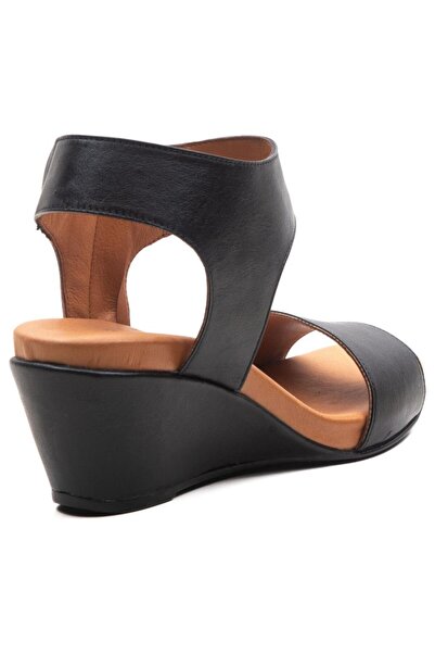 Wella 7016 Black Women's Sandals