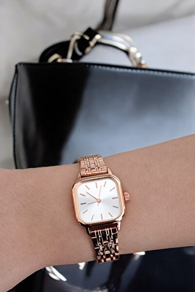 DARK BLANC الحد الأدنى مربع خمر ساعة اليد النسائية