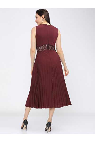 Tokyo Talkies By Styli Lace Detail Pleated A-Line Midi Dress