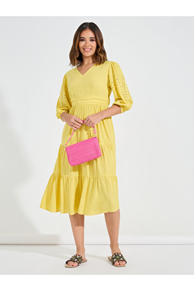 Styli Schiffli Detail Tiered Midi Dress with 3/4 Sleeves