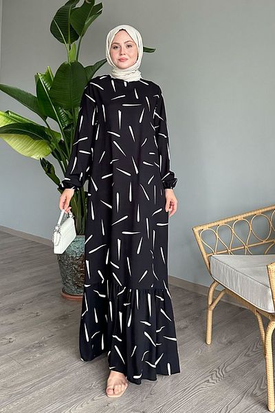 InStyle Schwarzes Viskosekleid – Knackiges Streifendetail
