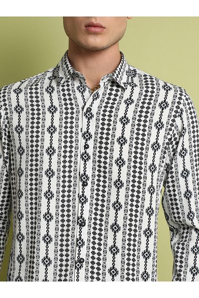 Campus Sutra By Styli Geometric Aztec Print Buttoned Shirt
