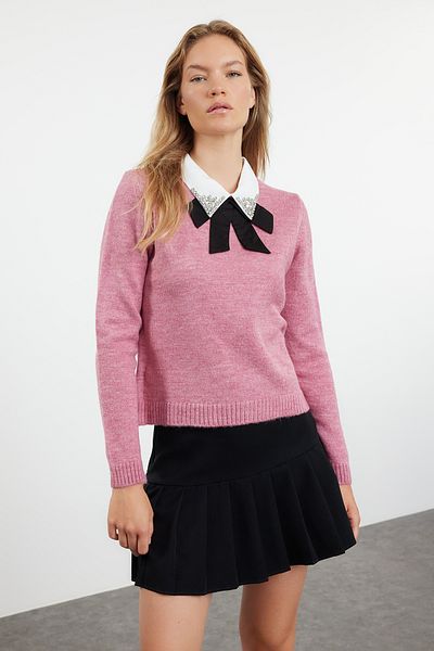 Trendyol Collection Pulover din tricotaje moale cu strasuri cu fundă de trandafir uscat - TWOAW25KZ00035