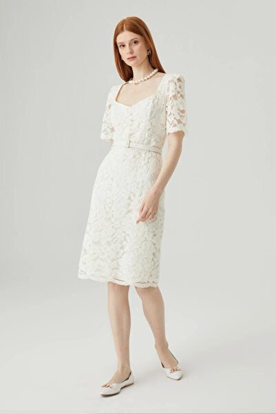 Gusto White Short Sleeve Lace Dress