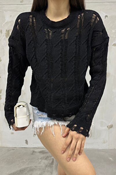 Cistern İstanbul Ženska crna pletena bluza sa detaljnim trganjima