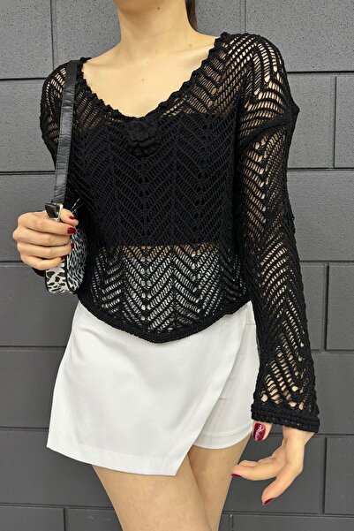 Cistern İstanbul Ženska crna pletena bluza sa V-izrezom i detaljima u obliku ...