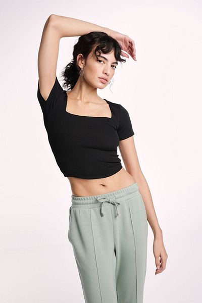 Cistern İstanbul Black Square Neck Women's Blouse - Short Sleeve