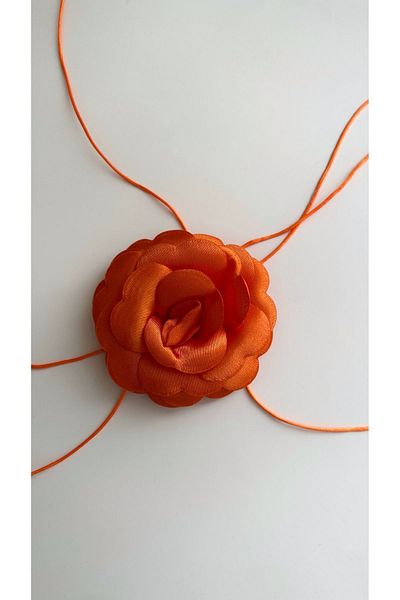 Âlâ Atelier Floral Patterned Lace-up Choker Necklace - Rose Name