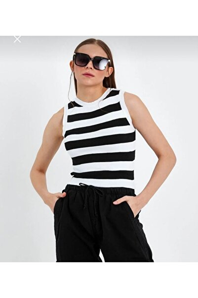 Oyer Moda Striped Crop Women's Knitwear