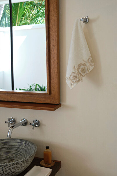 Nazik Home 50 x 90 см Рушник для обличчя з мереживом Sedef Çiçek