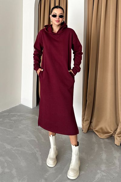 MODAGEN Burgunderrotes langes Damenkleid mit Kapuze