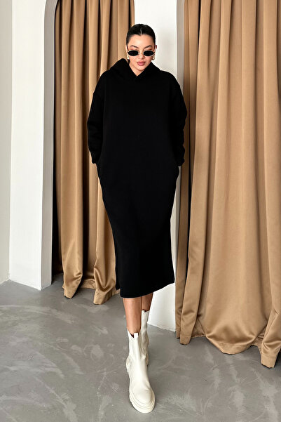 MODAGEN Μαύρο γυναικείο φόρεμα με μακριά κουκούλα