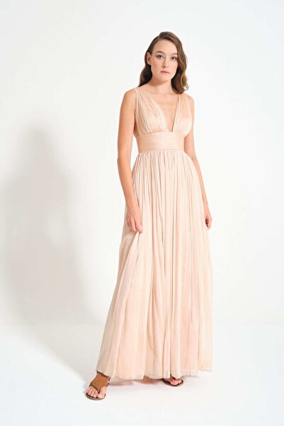 TARA COŞKUNTUNCEL Helen Pudra Şifon Yırtmaç Detaylı Uzun Elbise