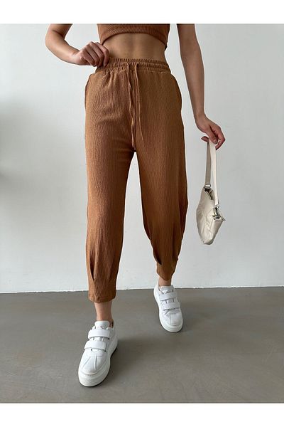 BEJNA Kamelfarbene Hose mit Bundfalten für Damen