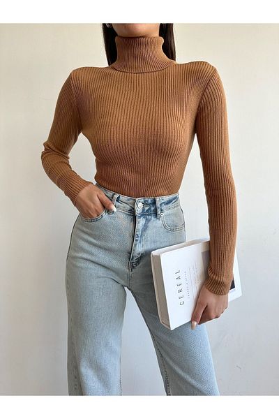 BEJNA Kamelfarbener Rollkragen-Strickpullover für Damen