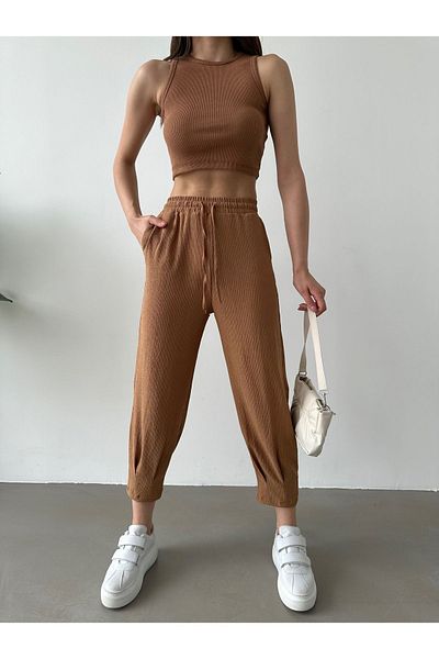 BEJNA Kamelfarbene Hose mit Bundfalten für Damen